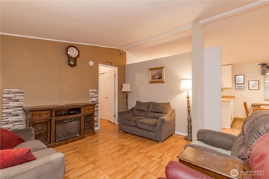 900 29th St SE unit D-11, Auburn, WA 98002 - photo 4