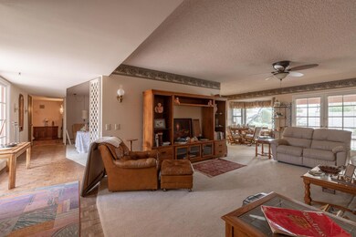 9711 W Cottonwood Dr, Sun City, AZ 85373 - photo 5