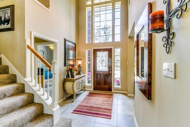 Just another view of the entrance to show off the high ceilings!