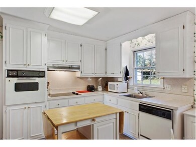 10606 Chipewyan Dr, Henrico, VA 23238 - photo 7