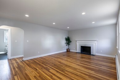 270 Cross St unit 1, Winchester, MA 01890 - photo 5