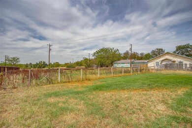 1032 Greg St, Azle, TX 76020 - photo 6