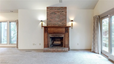 333 N Portage Path unit 6, Akron, OH 44303 - photo 6