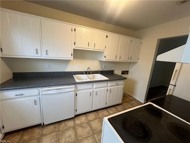 934 Maryland Ave, Virginia Beach, VA 23451 - photo 2