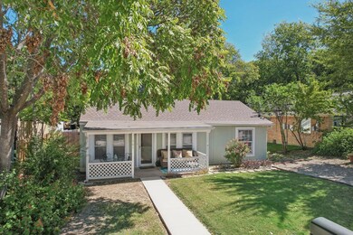 683 Meadow Park Dr, Fort Worth, TX 76108 - photo 2