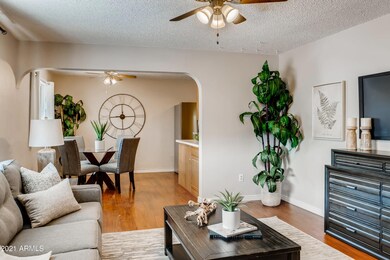 04 Living Room