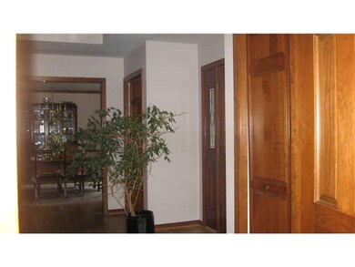 Entry/Foyer. Entry Foyer