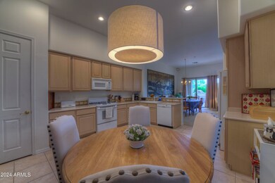 Eat in kitchen