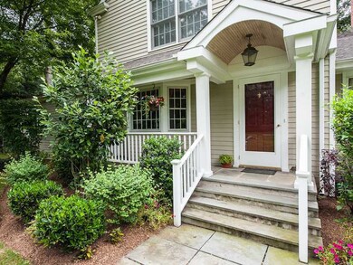 9 Daffodil Ln, Cos Cob, CT 06807 - photo 2