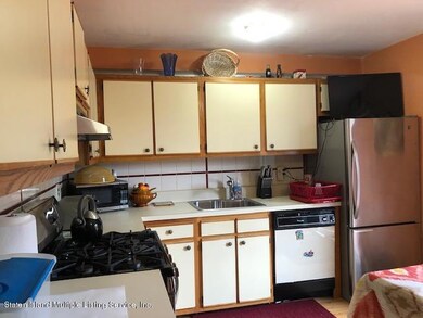 165 Skyline Dr, Staten Island, NY 10304 - photo 7