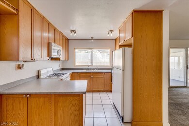 6246 Foothill Blvd, Las Vegas, NV 89118 - photo 7