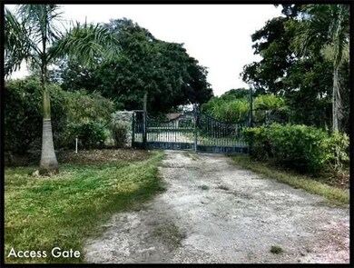 15885 SW 246 St, Miami, FL 33031 - photo 2