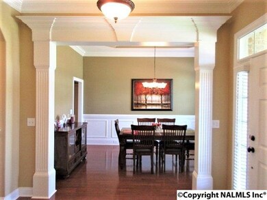 Dining Room Entrance w/Heavy Molding