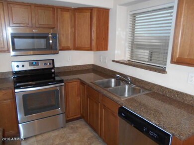 kitchen  (2)