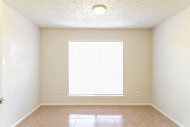 6642 Northleaf Dr, Houston, TX 77086 - photo 6