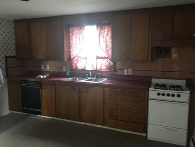 156 Moorland St unit 1, Fall River, MA 02724 - photo 5