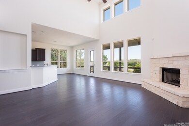 940 Carriage Loop, New Braunfels, TX 78132 - photo 6