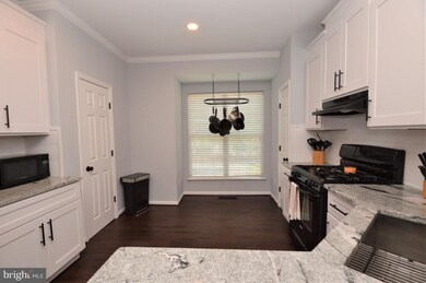 12167 Caithness Cir, Bristow, VA 20136 - photo 3