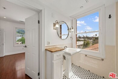 1236 N Flores St unit 102, West Hollywood, CA 90069 - photo 3