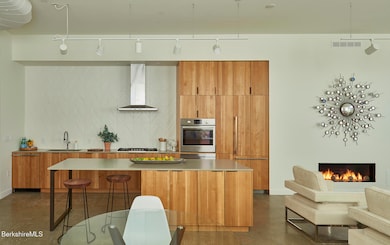 Kitchen USE 2