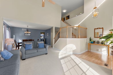 446 Summersweet Ln, Bartlett, IL 60103 - photo 4