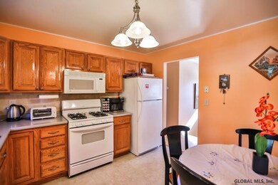 220 Lisha Kill Rd, Schenectady, NY 12309 - photo 7