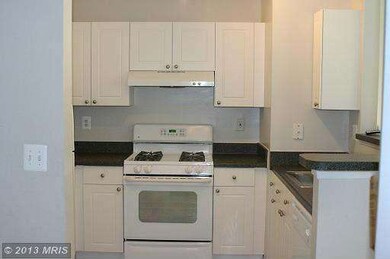 11350 Aristotle Dr unit 7-102, Fairfax, VA 22030 - photo 6