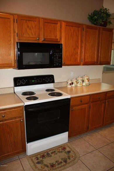 1936 E Citation Ln unit 19, Tempe, AZ 85284 - photo 7