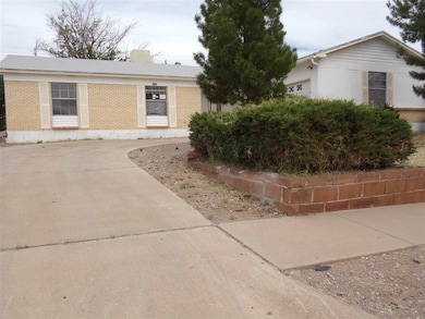 2008 Crescent Dr, Alamogordo, NM 88310 - photo 2