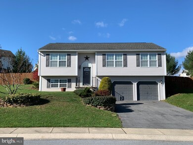 305 Cherry St, Pine Grove, PA 17963 - photo 2