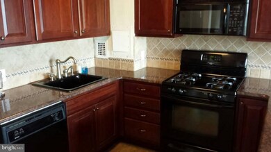 Radnor House unit 905, Bryn Mawr, PA 19010 - photo 3