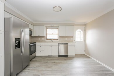 174 Derrer Rd, Columbus, OH 43204 - photo 5