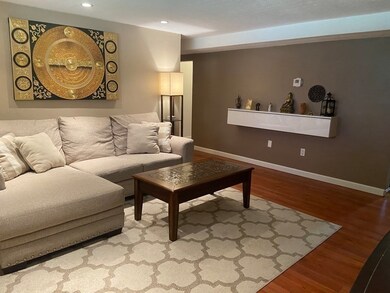 25 Westgate Rd unit 2, Chestnut Hill, MA 02467 - photo 4