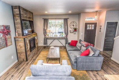 61528 Alstrup Rd, Bend, OR 97702 - photo 5