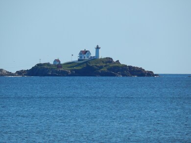 17 Bayview Ave, York, ME 03909 - photo 4