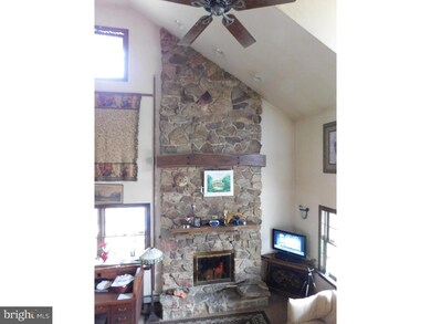 6 E Railroad Ave, New Ringgold, PA 17960 - photo 4