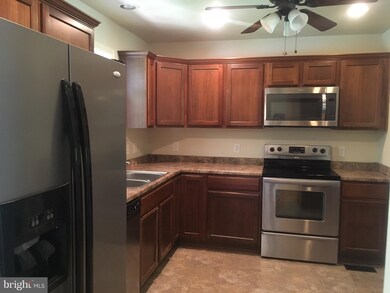 7526 Leedstown Rd, Colonial Beach, VA 22443 - photo 5