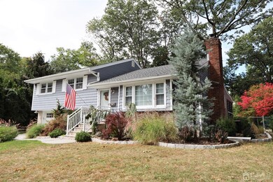 32 Lexington Dr, Metuchen, NJ 08840 - photo 2