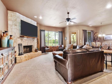 211 Chaparral Dr, Granbury, TX 76049 - photo 3