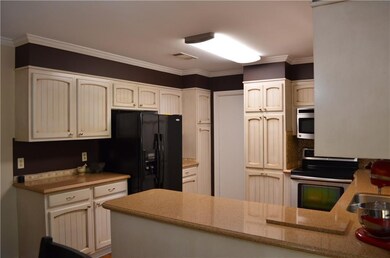 105 Iris Cir, Pineville, LA 71360 - photo 6