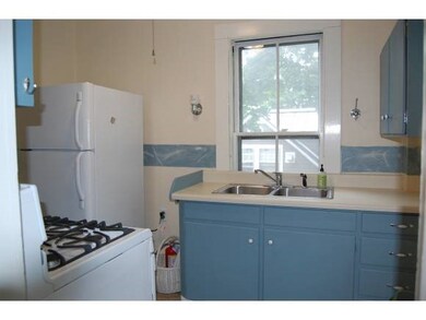 22 Pine St unit 2, Concord, NH 03301 - photo 2