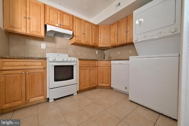 656 Azalea Dr unit 4-656, Rockville, MD 20850 - photo 7