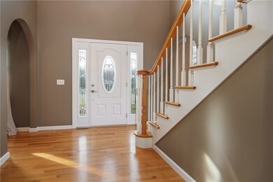 Dramatic 17.5 ft. entry foyer!