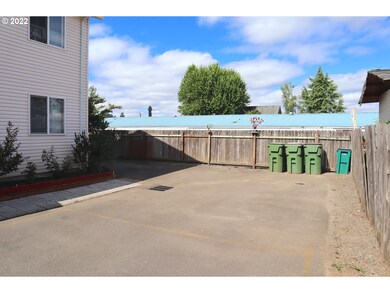 923 N Meridian St unit 3, Newberg, OR 97132 - photo 3