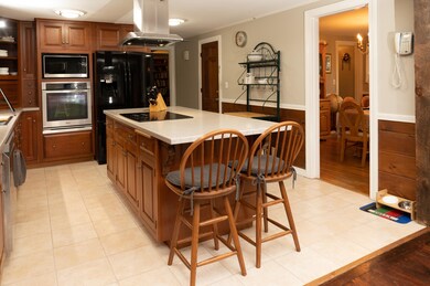 287 E Dunstable Rd, Nashua, NH 03062 - photo 3