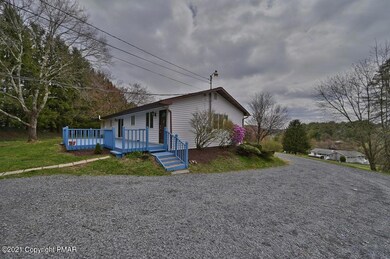 137 Warner Dr, Saylorsburg, PA 18353 - photo 4