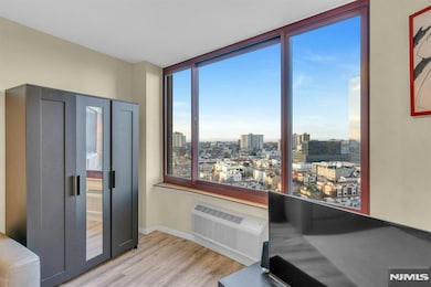 Palisades unit 3101, Fort Lee, NJ 07024 - photo 5