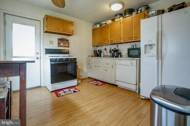 1825 5th Ave, Folsom, PA 19033 - photo 6