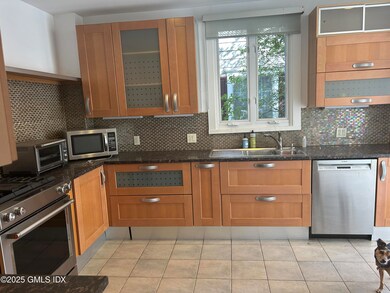 112 E Elm St unit 1, Greenwich, CT 06830 - photo 2