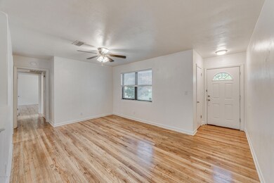 2235 Belinda Cir, Jacksonville, FL 32216 - photo 5